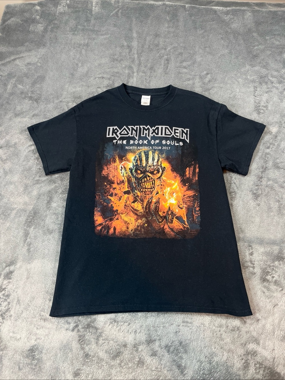 Gildan Black Iron Maiden 2007 The Book of Souls Tour Graphic Tee